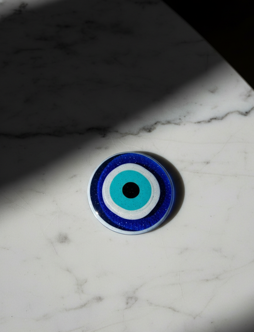 The (Evil) Eye Phone Grip